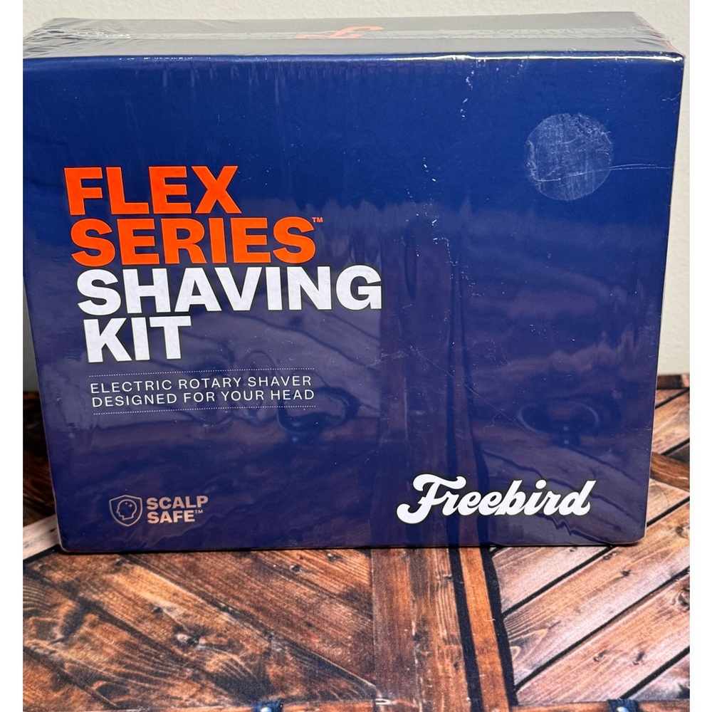 Freebird Flex Series shaving kit